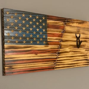 American Flag Deer Skull Mount: Rustic Pine Wood Antler Display