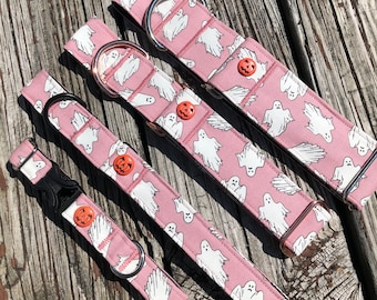 Glowing Ghosts dog collar (pink) or leash