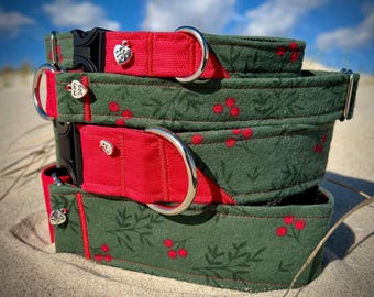 Winter Berries dog collar