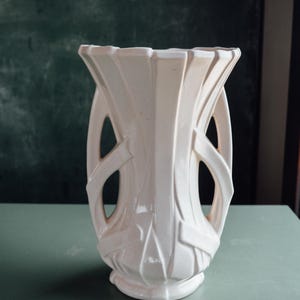 Schöne Beige McCoy Vase Strap Ribbon, Vintage Vase, McCoy Vase, Spring Vasen, Vintage McCoy Keramik, Vintage McCoy Vase, Vase