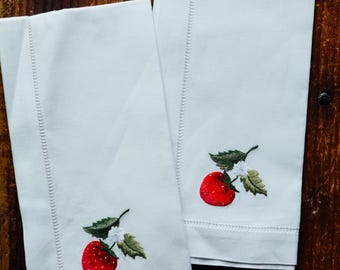 Vintage Style Williams-Sonoma Strawberry Napkins, Set of 2, Strawberry Napkins