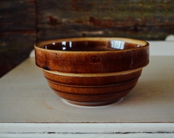 Vintage 7" Stoneware Brown Bowl, Primitive Bowl, Brown USA Antique Bowl, Americana, Vintage Stoneware, Vintage Kitchen, Fall Decor
