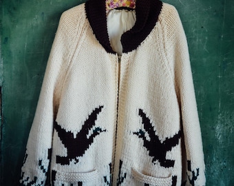 Vintage 1960s Knitted Cream Ducks Geese Thick Wool Cowichan Sweater Cardigan XL