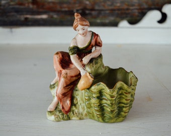Antique porcelain woman figurine pouring water, Japan, painted porcelain ceramic toothpick holder figurine lady barrel jug Sylvan China