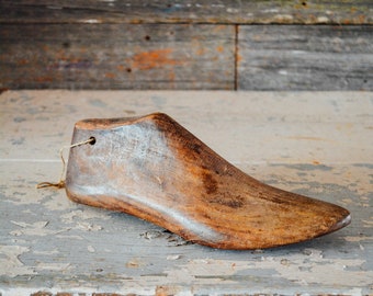 Vintage Shoe Form, Cobbler Shoe Form, Fall Decor Shoe Form