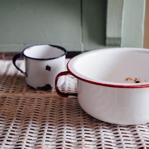 Vintage Enamelware Set, Pot and Cup, Enamelwares, White Enamelware, Vintage Enamelware, Enamelware Pot, Enamelware, Vintage Summer