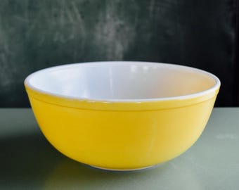 Vintage Yellow Pyrex Mixing Bowl, 404 Pyrex, Vintage Pyrex
