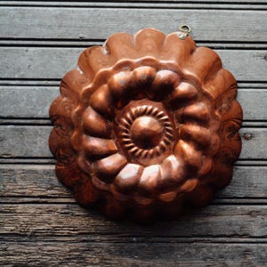Vintage Copper, Portuguese Copper Mold, Vintage Copper Pan, Copper Pan, Copper Gelatin Mold with hanger, Vintage Decor, Fall Decor