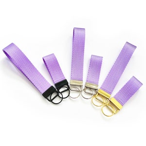 Llavero de pulsera color lavanda (3" o 5.5") con cierre de mosquetón opcional