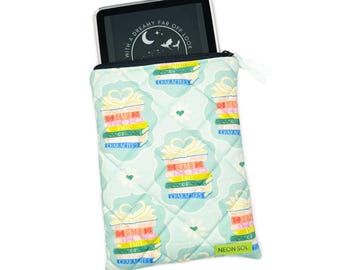 Kindle Sleeve, fictional character love | cotton fabric, zippered ereader pouch, kindle case with zipper