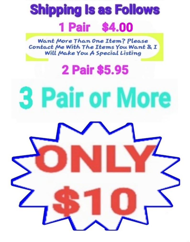 K&ouml;nnte beinhalten: Text auf wei&szlig;em Hintergrund mit den Worten "Shipping Is as Follows" in Lila. Der Text enth&auml;lt "1 Pair $4.00", "2 Pair $5.95" und "3 Pair or More". Ein roter und blauer Stern sagt "ONLY $10".