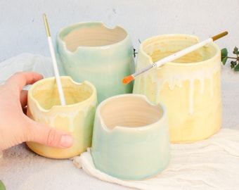 Malen Sie Wasserbecher - mehrere Farben, Geschenk für Maler und Künstler, handgemachter Farbbecher, keramische Aquarellmalschale, Feiertagsgeschenke