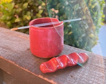 Painter’s STARTER set: PRE-ORDER Mini paint water cup + matching brush rest,Gift for painters and artists,Watercolor Paint Cup,Painter's Pot