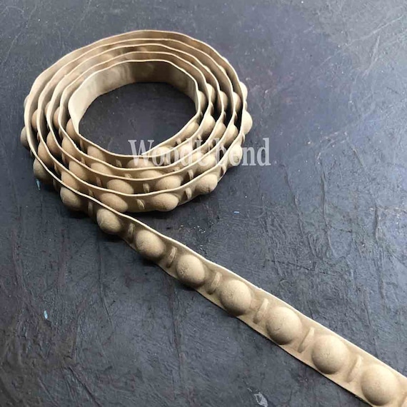 WoodUbend Studded Trim: Bendable Wood Molding (215 cmX1.7 cm SKU 753