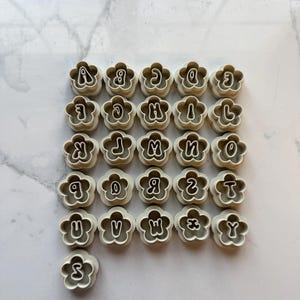 Conjunto de cortadores de letras de alfabeto floral | Cortadores de argila de polímero | CLAY TOOLS