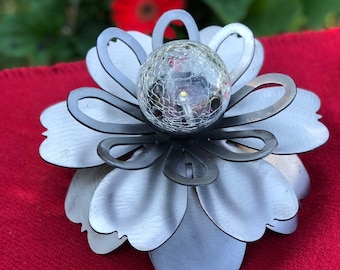 Silver Solar Flower, Outdoor Solar light, Metal Flower, Solar light for garden, Outdoor centerpiece, outdoor party centerpiece, gift for mom