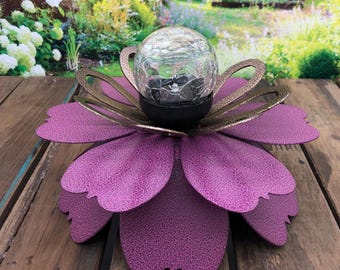 Solar Flower, Outdoor Solar light, Metal Flower, Solar light for garden, Outdoor centerpiece, outdoor party centerpiece, gift for mom