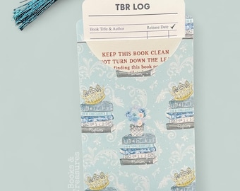 Library Card Bookmark Pouch with TBR & Reading Log – Bookish Reader Gift