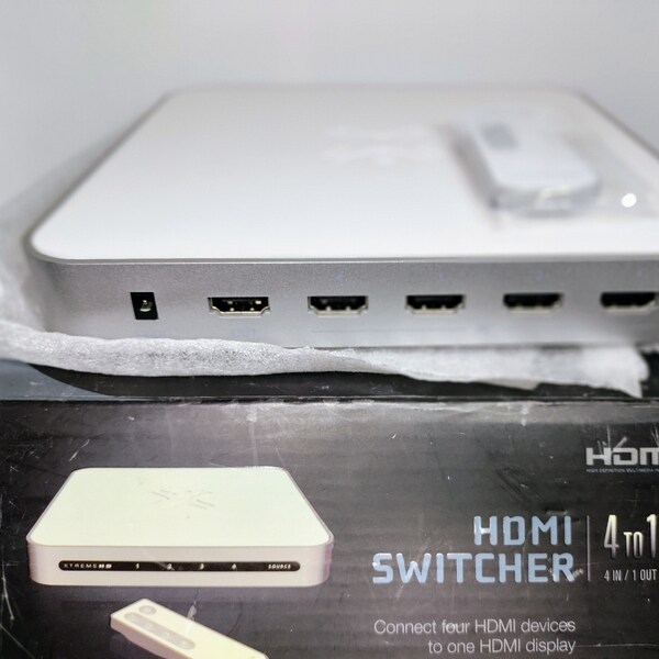 HDMI SWITCHER 4 zu 1 Verbinden Sie 4 Geräte mit 1 XTREMEHD 4 In / 1 Out mit Fernbedienung