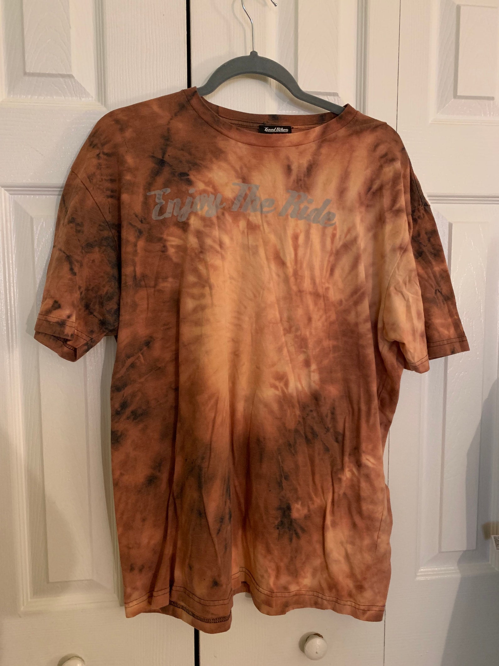 do tie dye shirts need to be washed separately