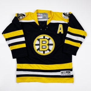 Boston Bruins Bobby Orr #4 CCM NHL Vintage Hockey White Jersey Men's Size  48 NWT,  in 2023