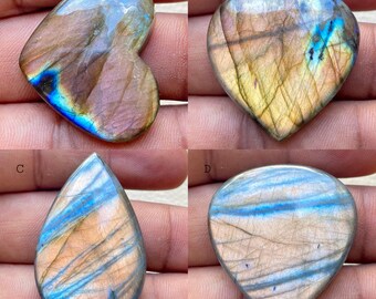 Atractiva piedra de labradorita espectrolita morada - Piedra de exhibición de labradorita pulida de Madagascar. Regalos de labradorita, piedra suelta de labradorita.