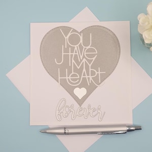 Preciosa tarjeta con el mensaje "Tienes mi corazón para siempre" para esposa, novia, compañera de vida. Te amo, aniversario, agradecimiento. Única, especial, hecha a mano