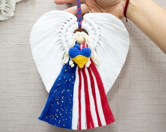 Ángel de macramé hecho a mano, decoración de pared de estilo americano, muñeca de Ucrania, decoración de guardería, ángel americano con corazón de Ucrania, amuleto para el hogar