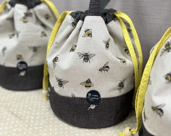 Handmade project bee bag medium size, drawstring project bag, bee bag, gift for knitter