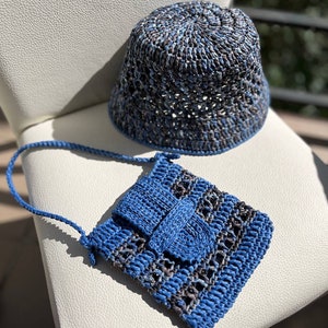 Conjunto de gorro de verano de rafia y bolso de punto de rafia - Bolso bandolera azul pequeño para uso diario