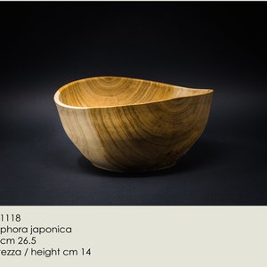 Wooden bowl of Sophora japonica turned green and slowly let it dry in controlled environment