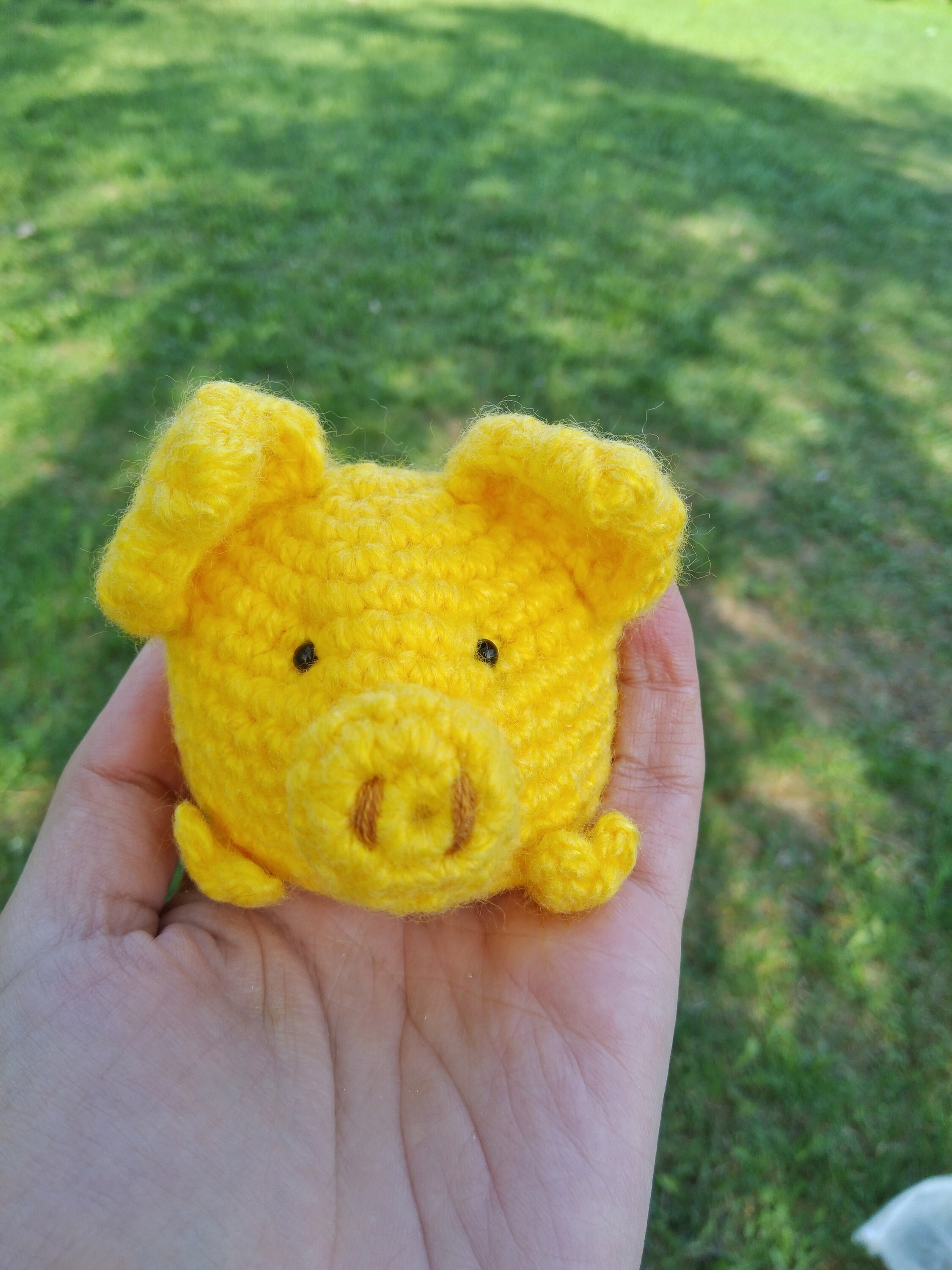 yellow pig toy