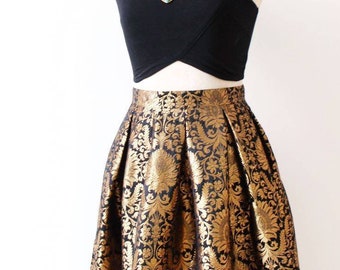 Box pleated long skirt with crop top 2025
