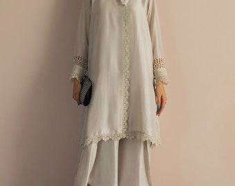Costume Salwar pakistanais : tenue de soirée en satin modal et dentelle au crochet