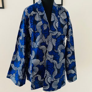 Gilet kimono en wax Rouge style asiatique tissu au fleurs africaines veste légère en wax veste tissu africain avec ceinture Capsul image 5