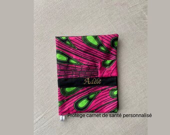 Protège carnet de santé personnalisé en wax Cadeau de naissance brodé haute qualité