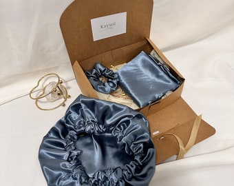 Box en Satin Bleu denim  - idée cadeau taie d’oreiller en satin - bonnet de nuit en satin - Chouchou cheveux en satin - cadeau