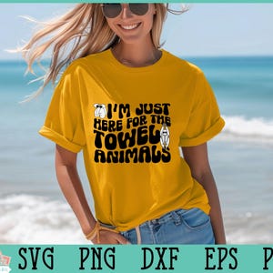 Retro cruise-ontwerp I'm Just Here For The Towel Animals Cut-bestand voor Silhouette en Cricut, cruise png, handdoek dieren svg, olifant, aap