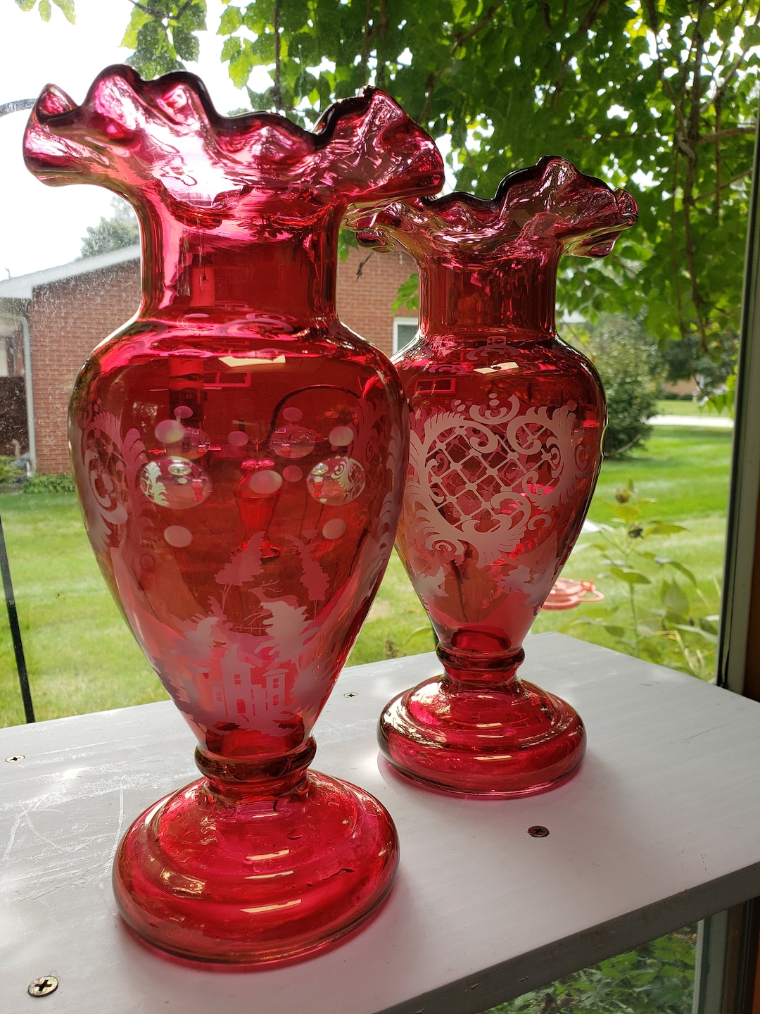 Cranberry Flash Cut to Clear Glass Vase 10 Stag Ruffled Top Vintage