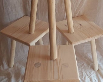 Viereckige Hocker