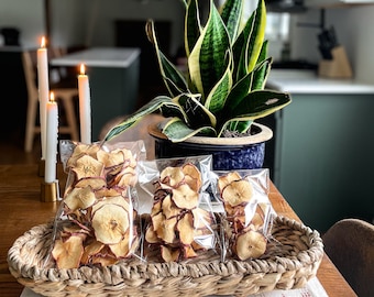 Dehydrated Apple Slices: Food Grade, Holiday Decor, Mulled Cider Garnish