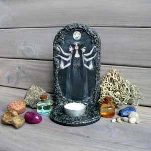 Hekate Altar Kerzenhalter/Witchy Altar/Göttin der Hexerei Magie und der Mond Kerzenhalter/Altar Kerzenhalter/Witchcraft Dekor/Wiccan