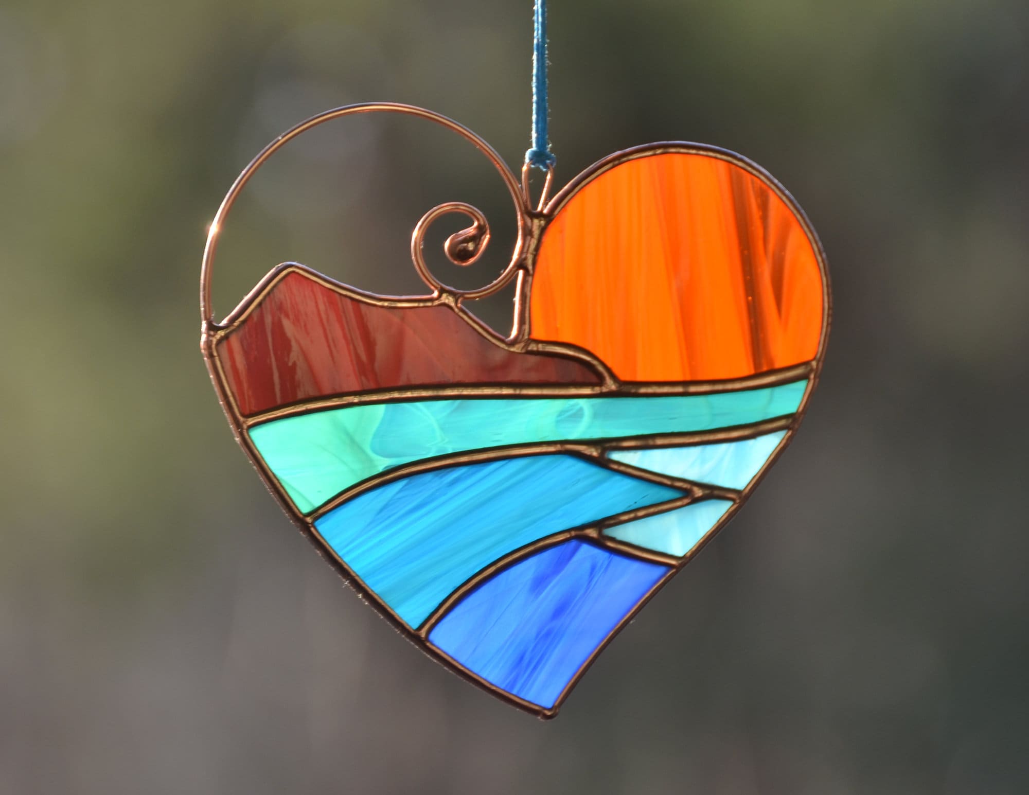  WUMAWEI 3D Heart Stained Suncatcher, Acrylic Multi-Faceted Heart-Shaped  Pendant Ornaments, Small Stained Hanging Sun Catchers, for Indoor Garden  Terrace Balcony Window Decoration (White) : Patio, Lawn & Garden