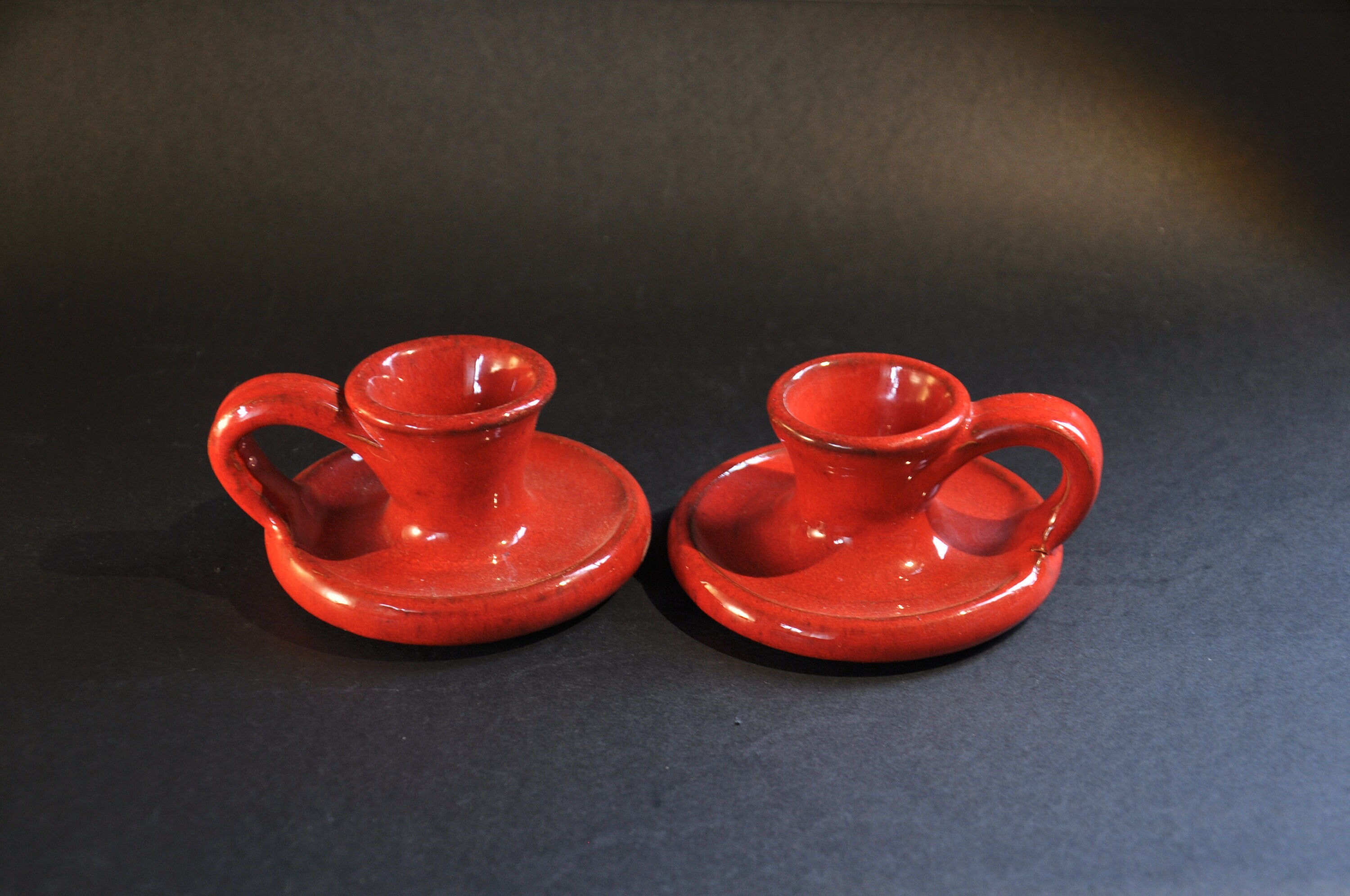 Paire de Bougeoirs en Terre Cuite Vernissée Rouge - Style Vallauris Fait Main Français Vintage