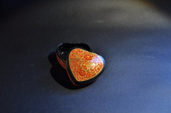 Heart shaped trinket or jewelry box - Indian Kash… - image 4