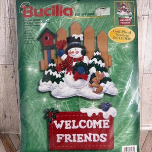 Bucilla Welcome Friends Felt Applique door wall hanging Christmas Snowman