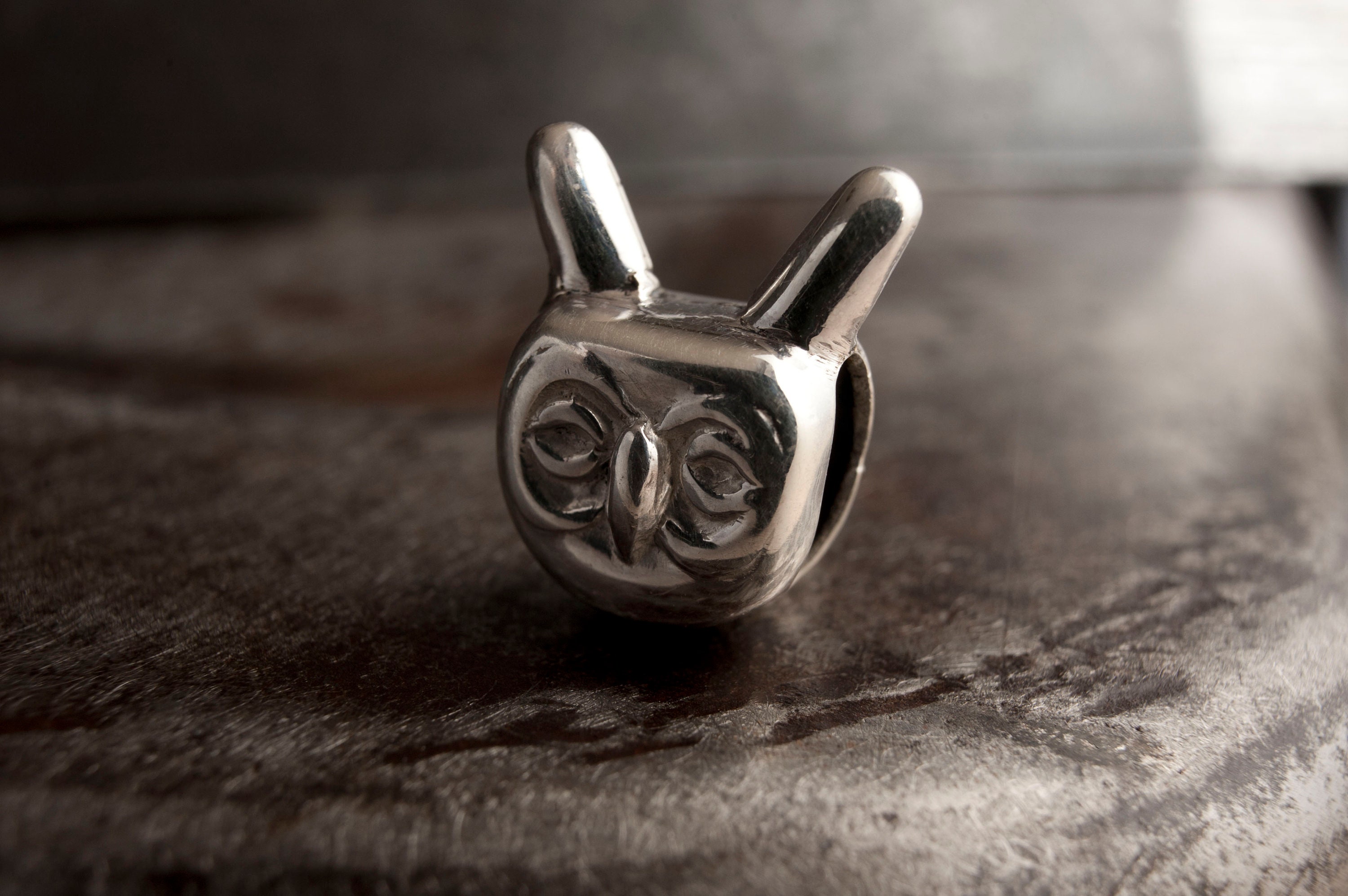 Night Owl Silver slider bead: a symbol of night and wisdom