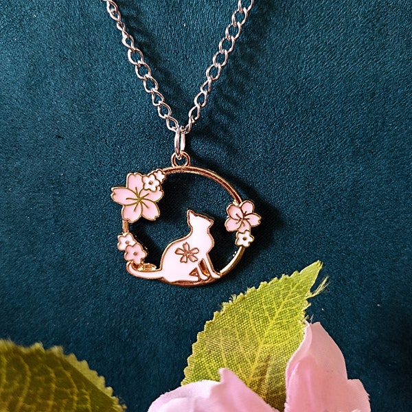 Collier chat mignon neko avec fleurs de cerisier sakura fleur japonaise pendentif animal kawaii