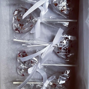 Handmade Personalisable Lollipops for Wedding Favours, Baby Shower Gifts etc (x10) Sugar Free, Gluten Free, Vegan, natural sweet flavour