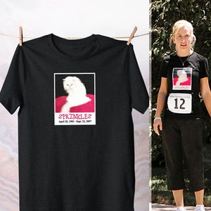 Sprinkles Cat T-Shirt / Drôle de cadeau de sport Vêtements / Bureau Angela Dwight Tee / Fan Run TV show sitcom tee / Movie Schrute Farms shirt sleeve